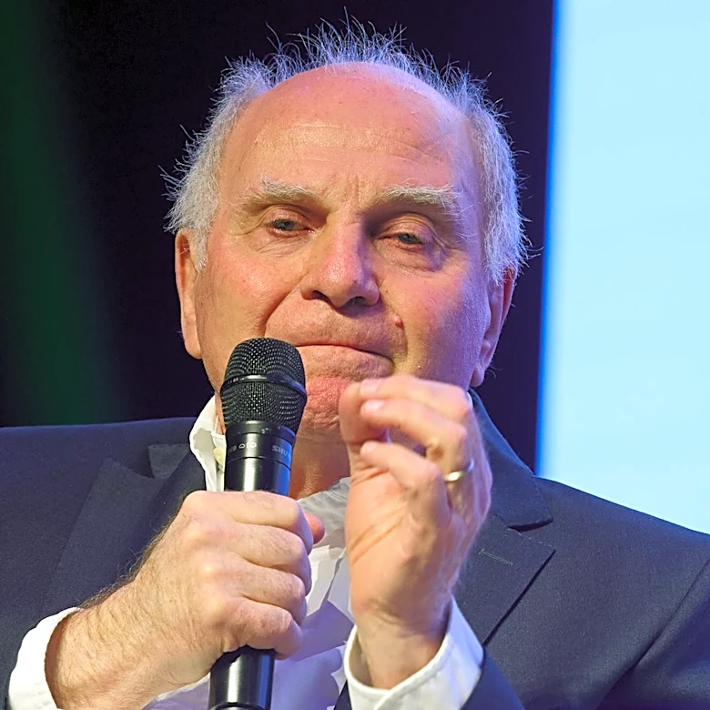 Uli Hoeneß expresses disgust at buy-to-sell models of Bundesliga clubs, prides himself on Bayern Munich’s ‘control’