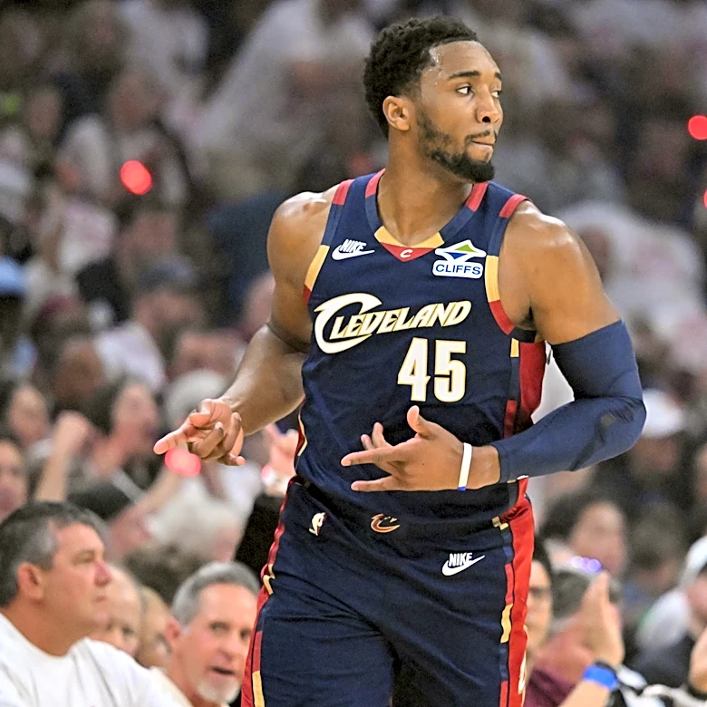12 Takeaways from Cavs series-tying Game 4 victory over Pistons: Cavaliers go as Donovan Mitchell does