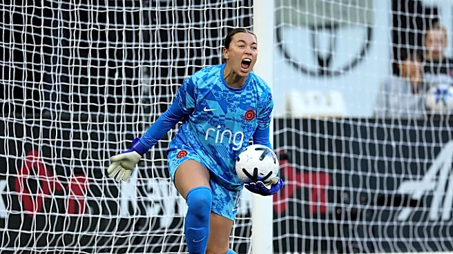 Goalkeeper Mackenzie Arnold is staying in Portland through 2027
