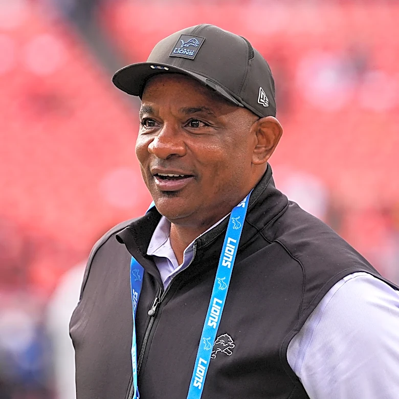 Detroit Lions division rival requests to interview assistant GM Ray Agnew
