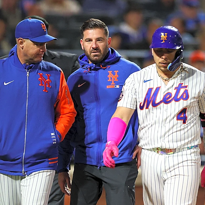 Francisco Alvarez leaves Mets’ game against Tigers early with knee injury