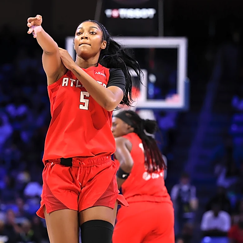 Atlanta Dream rally past Wings behind Gray, Reese to stay unbeaten
