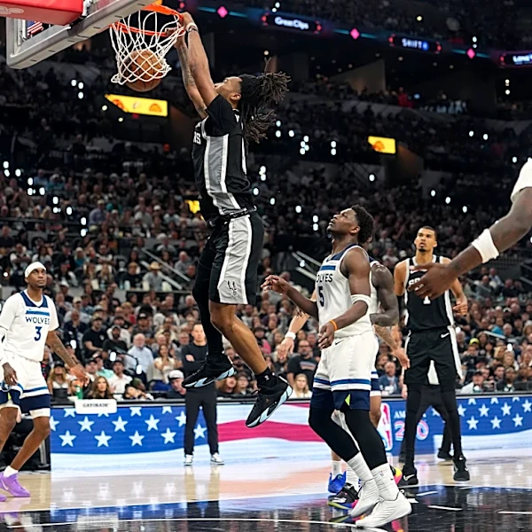 Box Grades: Spurs achieve several rare playoff feats in blowout win over Timberwolves