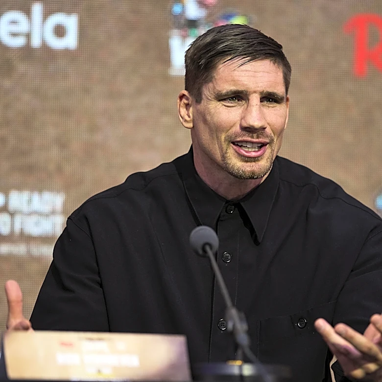 ‘I’m used to the big lights’: Rico Verhoeven won’t fold under the pressure of Oleksandr Usyk fight