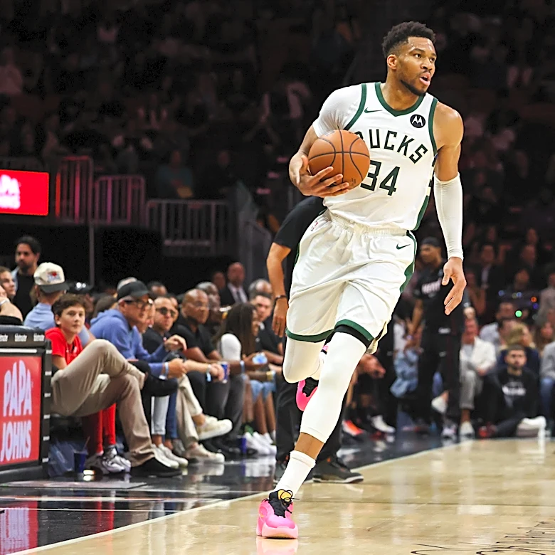 Would You Do this Specific Giannis Antetokounmpo Trade for the Trail Blazers?