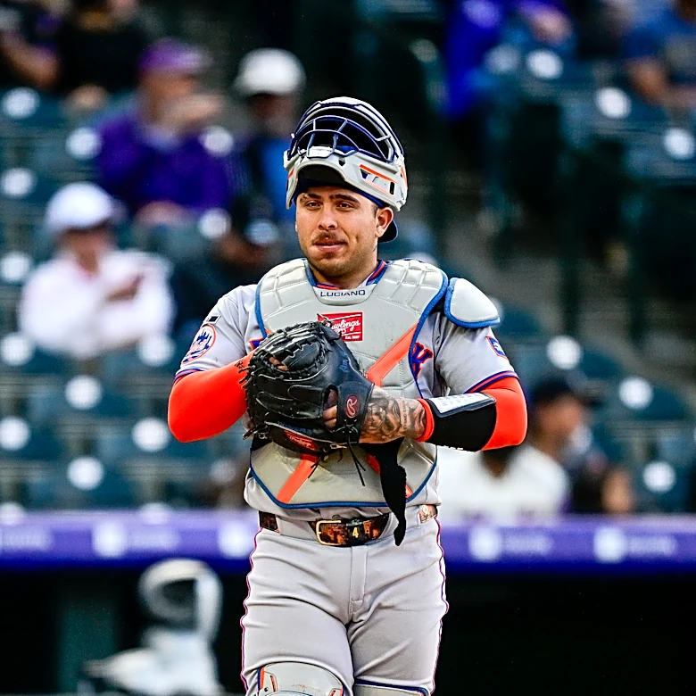Mets catcher Francisco Alvarez has meniscus tear in right knee