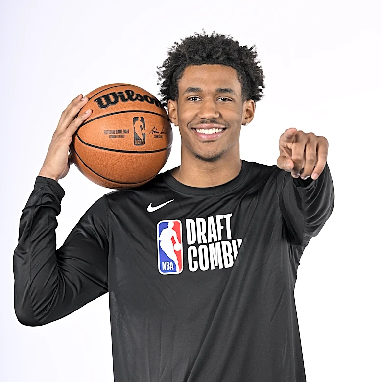 Dailyn Swain will remain in the 2026 NBA Draft