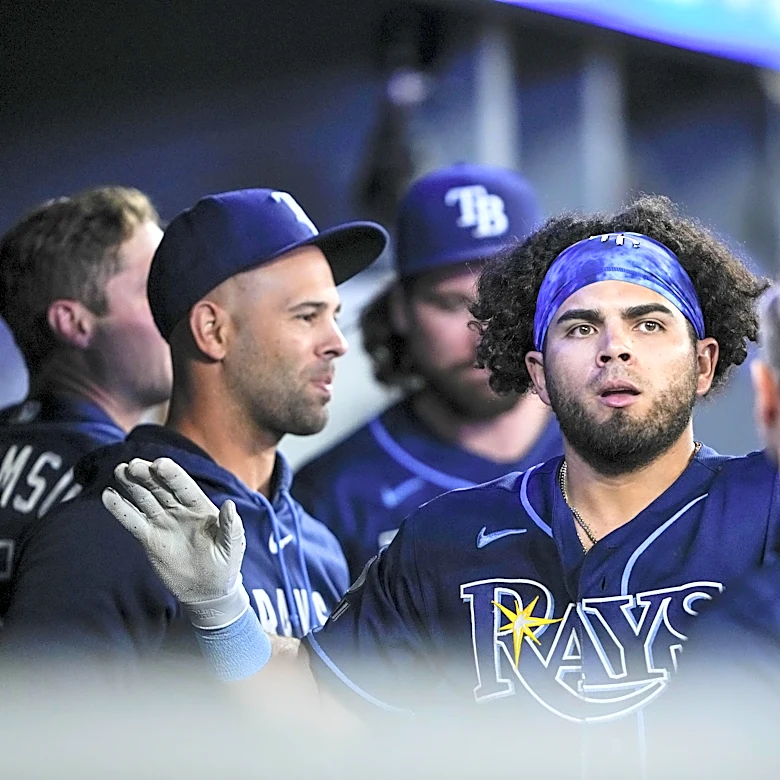 These cleats are made for walking: Rays 3 Blue Jays 5
