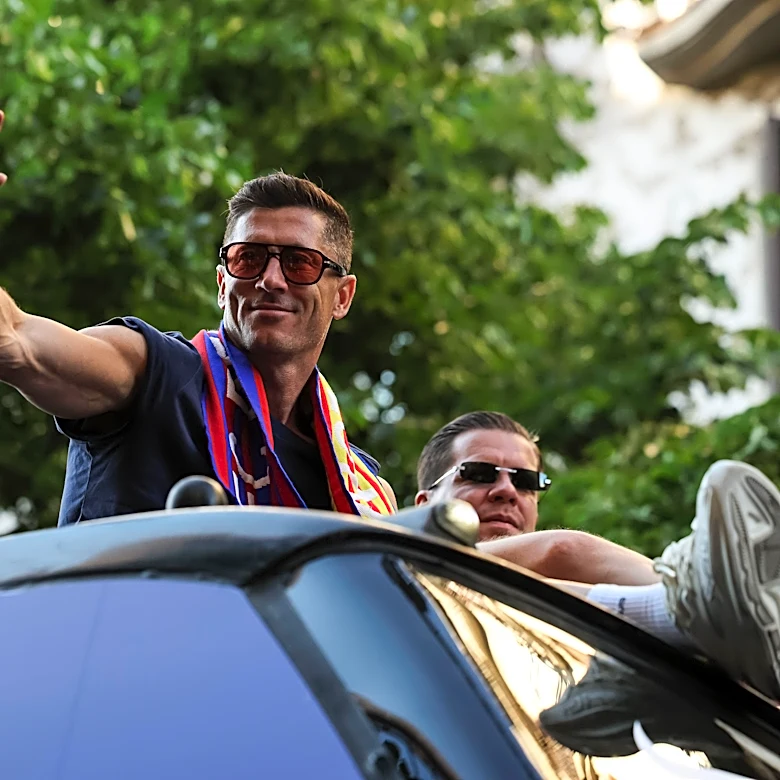 ‘Financially impossible’ – Porto chief rules out move for Barcelona striker Robert Lewandowski