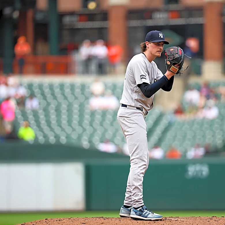 Yankees news: Fried exits with elbow issue