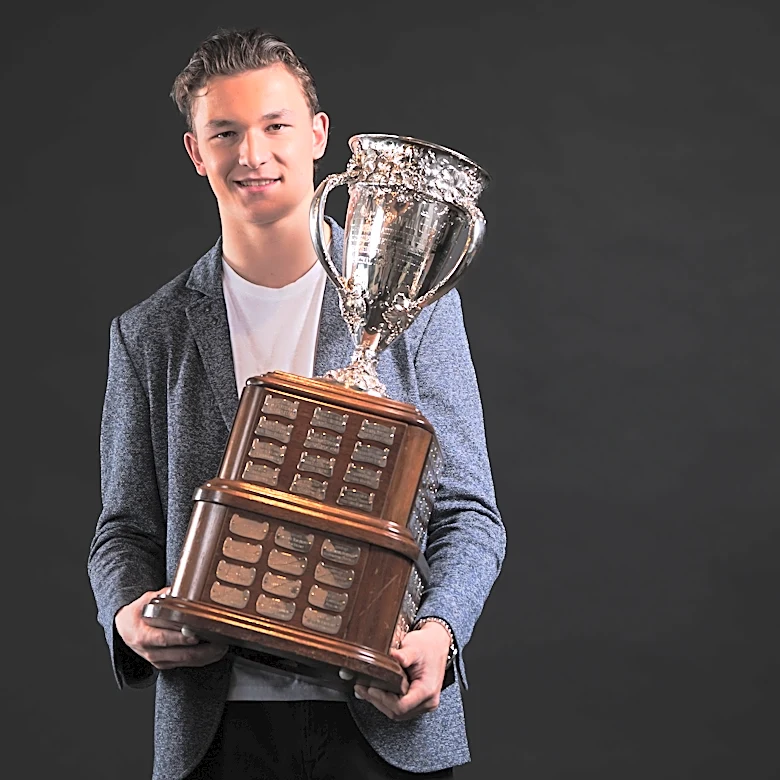 Islanders & Playoff News: Calder surprise, Wild collapse