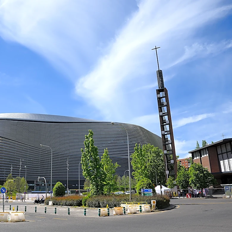 Real Madrid regains control of the Bernabéu Sky Bar after court-approved agreement