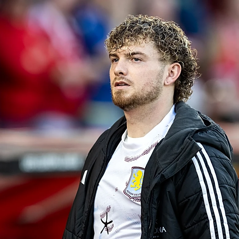 Harvey Elliott Situation “Embarrassing for Everyone” Says Villa’s Emery