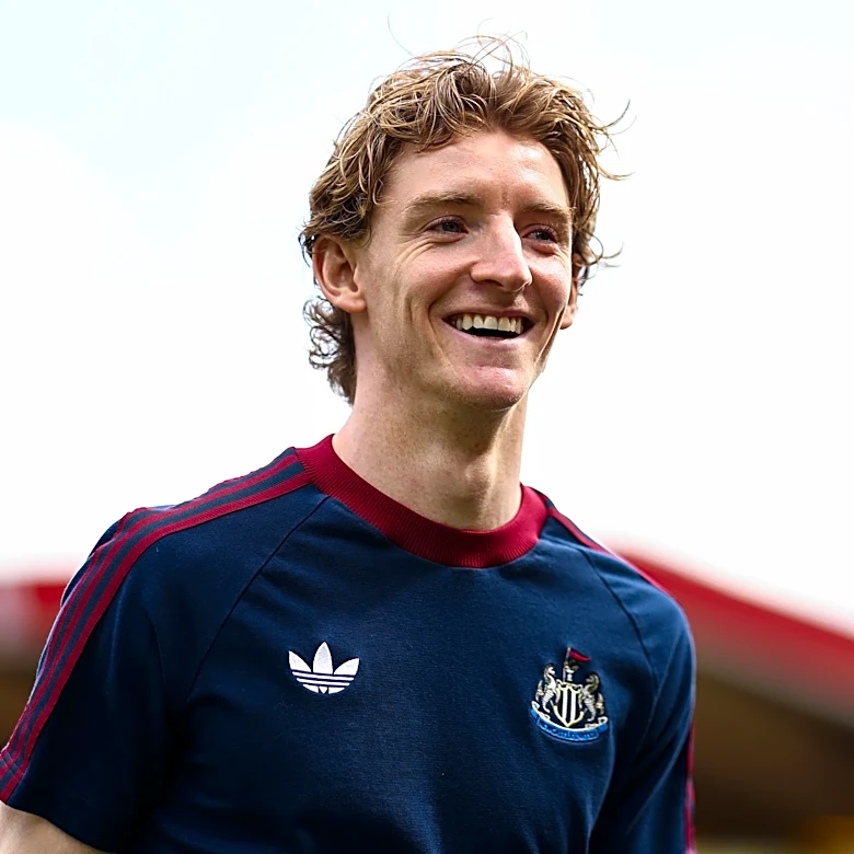 Bayern Munich reportedly name their maximum price for Anthony Gordon
