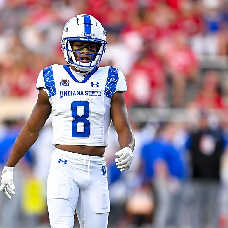 Seahawks sign 2 rookie receivers, waive Devean Deal