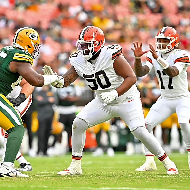 Dolphins claim former Packers defensive tackle off waivers