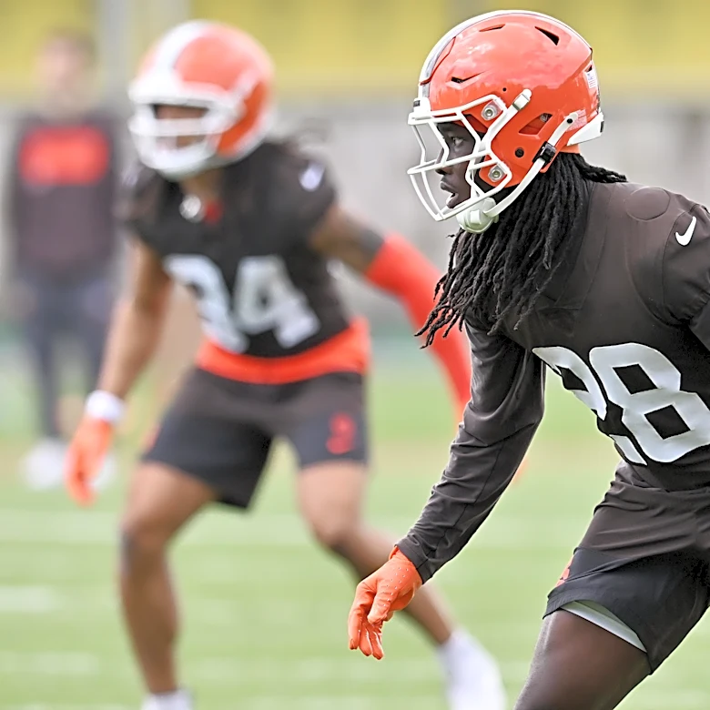 Browns sign another draft pick, leaving one more to go