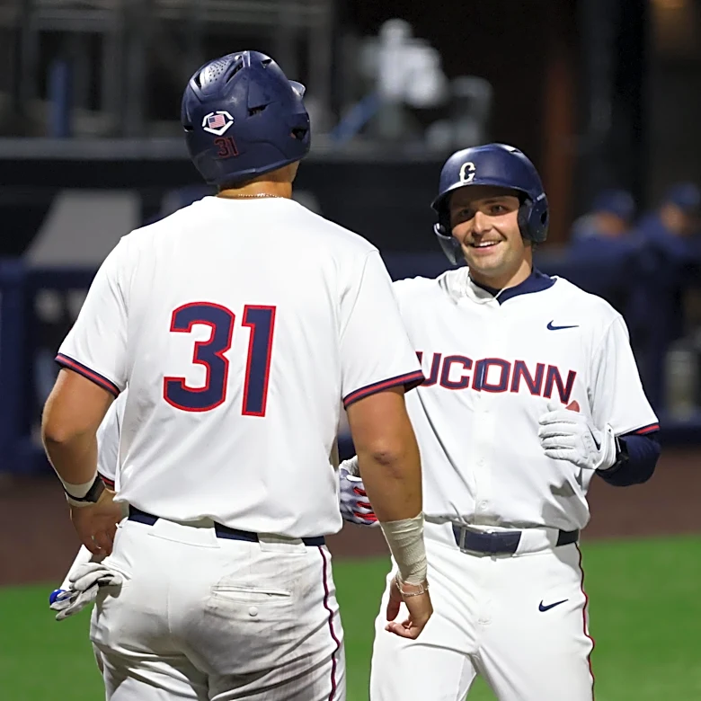 Dalena blast the difference in UConn’s 6-5 win over Villanova