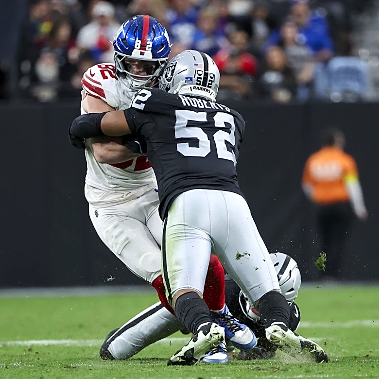 Raiders fans would welcome back some free agents