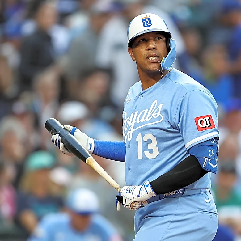 What should the Royals do with a struggling Salvador Perez?