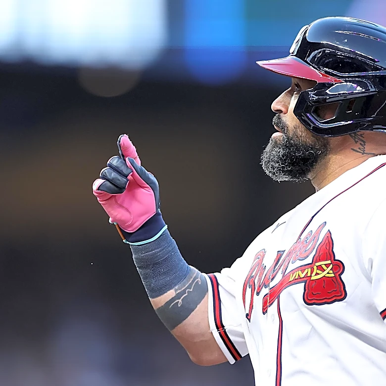 Sandy Leon catches and bats eighth against Boston.