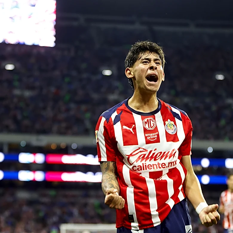 Chivas gets important tie against Cruz Azul in first leg of Semifinals
