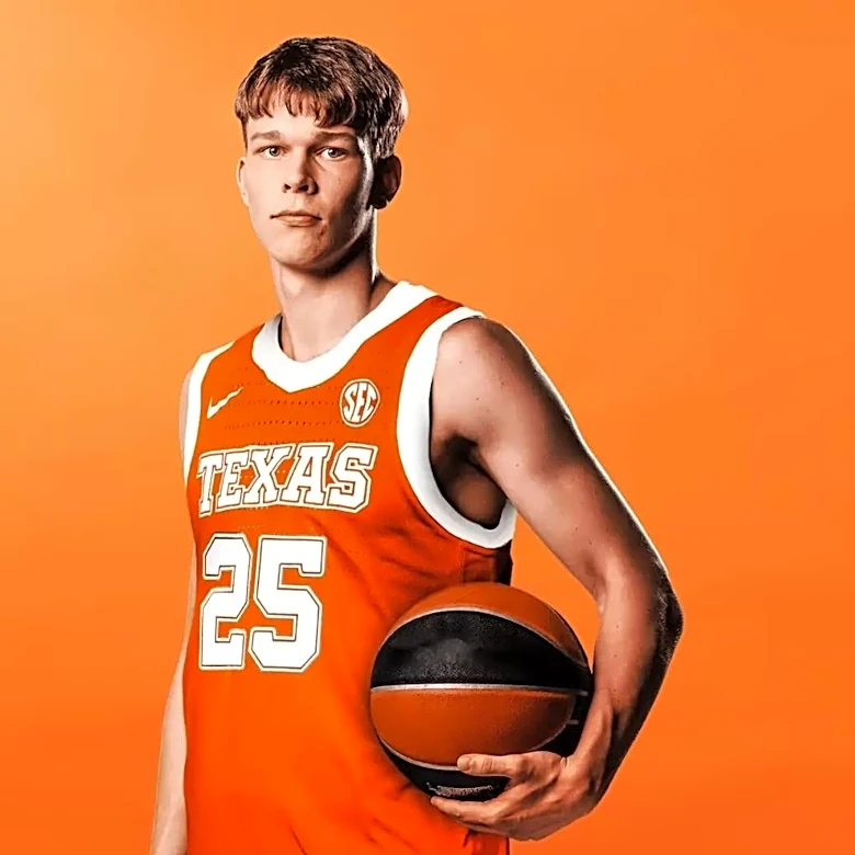 Lithuanian G Mantas Laurencikas signs with Texas