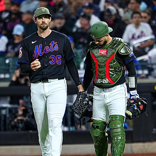 Mets pitcher Clay Holmes has a fractured fibula