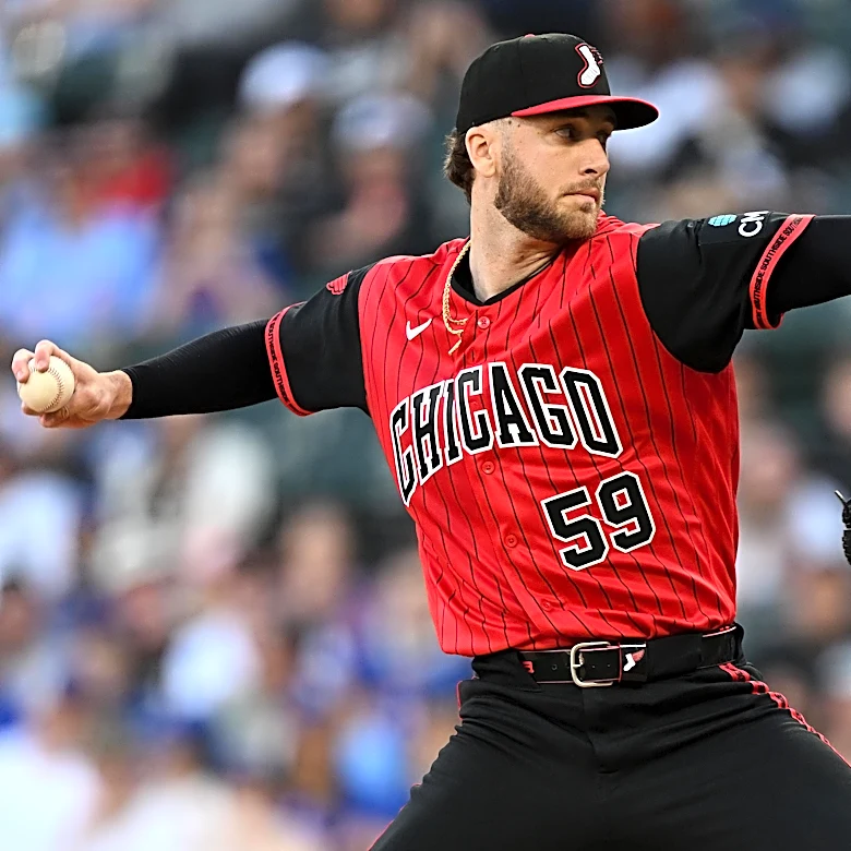 White Sox show fight, break late in 10-5 loss to Cubs