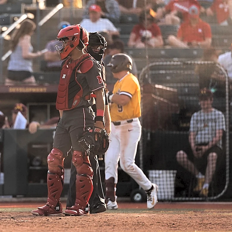 Six-Run Ninth Inning Leads to a 7-6 Nebraska Win Over Minnesota