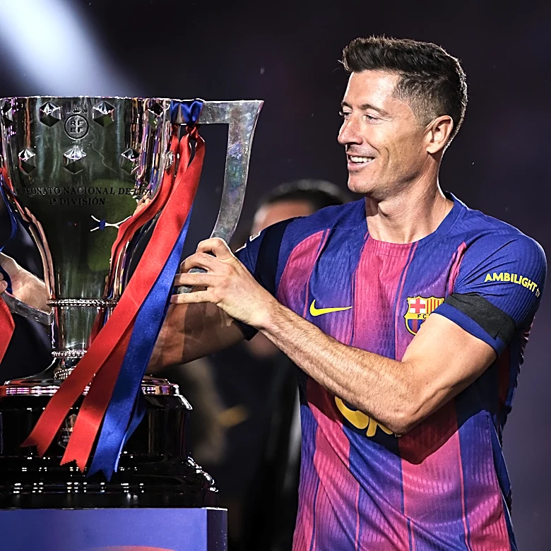 Robert Lewandowski announces FC Barcelona departure on Instagram