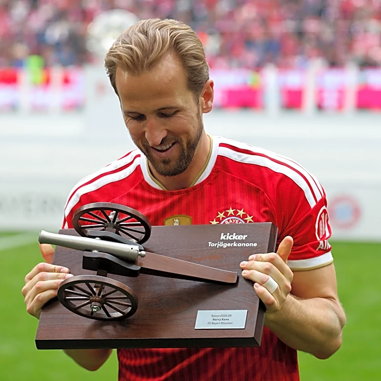 Official: Bayern Munich star Harry Kane earns Bundesliga top scorer award
