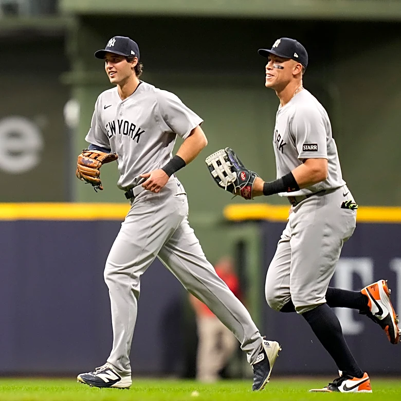 Judge, Jones, Bellinger, and the tallest Yankees outfield of all time