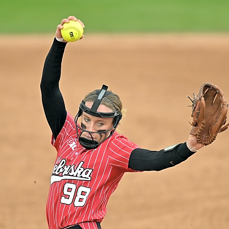 HUSKER SOFTBALL RECAP: Onto the Regional Final! – Nebraska 2 Grand Canyon 0