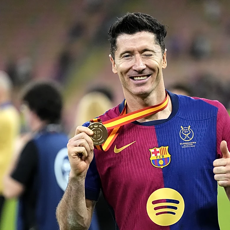 What’s your favorite Robert Lewandowski moment at Barcelona?