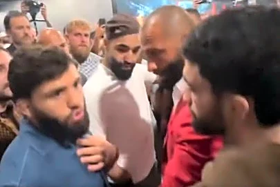 ‘I wanna talk!’ — UFC’s Arman Tsarukyan scales barrier to confront fighter backstage at Rousey vs. Carano | Video