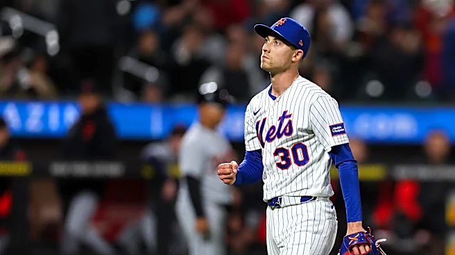 Mets hold on with help from Weaver to win 6-3