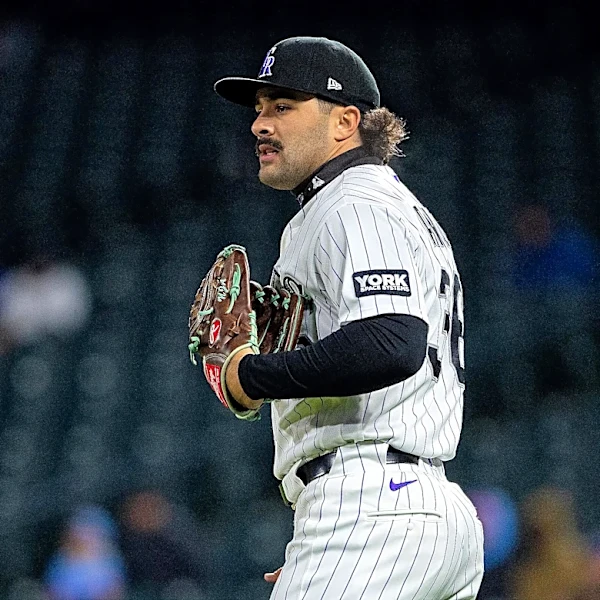 Rockies option Zach Agnos and recall Blas Castaño
