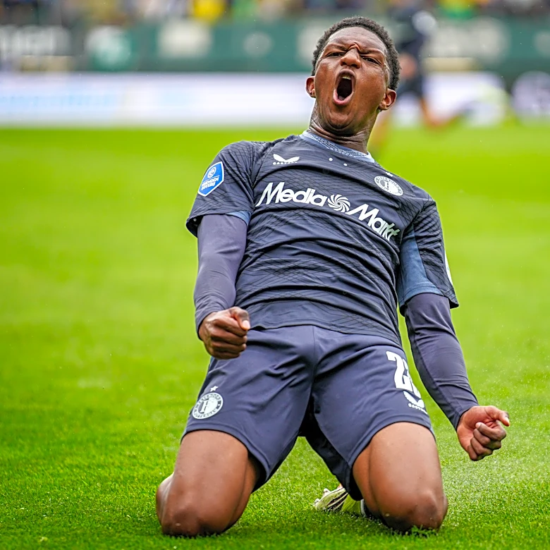 Bayern Munich no longer pursuing Feyenoord’s Givairo Read