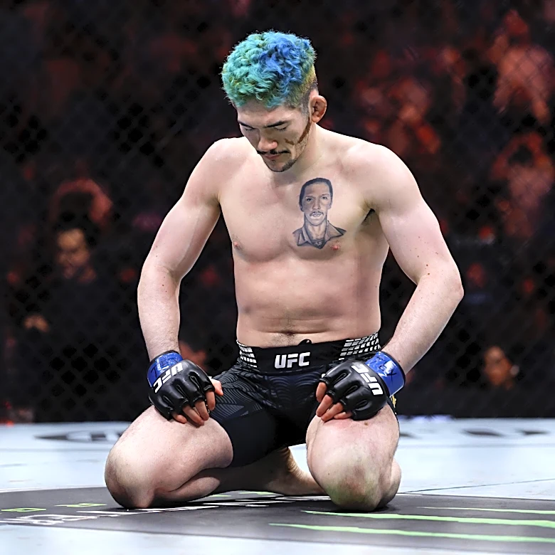 Three UFC Vegas 117 fighters transported to hospital, including main event loser