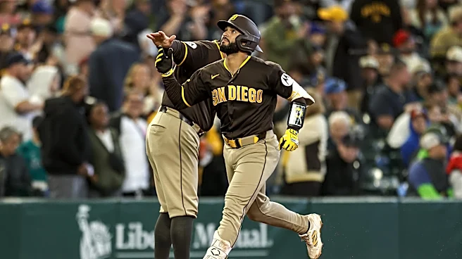 Padres bats erupt for slugfest in Seattle