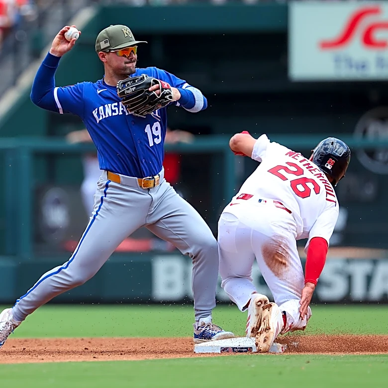Cardinals Bats Go Quiet-Kansas City Royals Shutout St. Louis 2-0