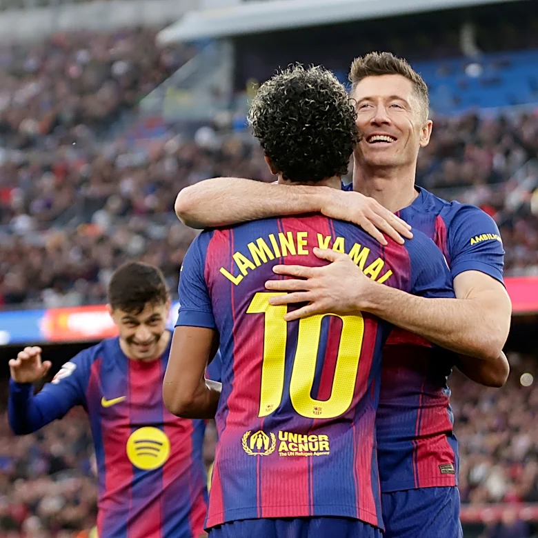 Lamine Yamal sends one-word message to Robert Lewandowski on Barcelona farewell