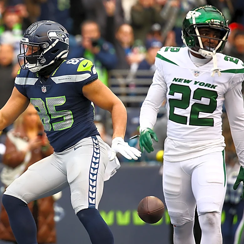 Former Seahawks tight end announces retirement
