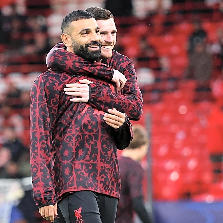 Liverpool Plan Mosaics for Departing Stars Salah and Robertson