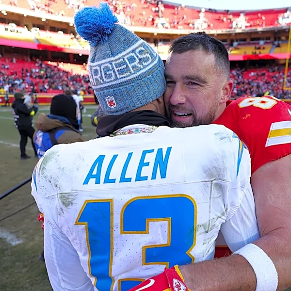 3 free agents Chiefs could sign to raise the floor of receiving corps