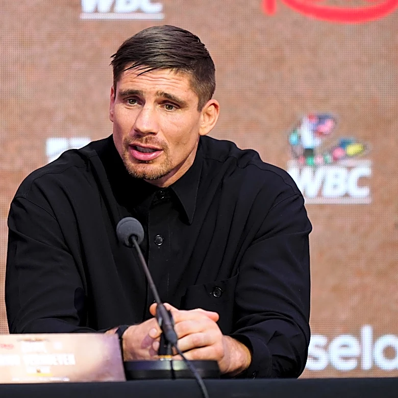 ‘Whole approach was different’: Rico Verhoeven tailored his preparation for Oleksandr Usyk