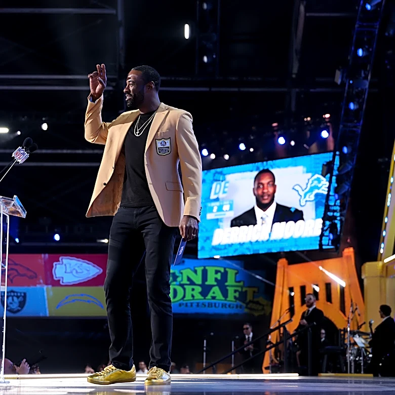 WATCH: Ravens draft war room reacts to Detroit Lions jumping them in 2nd round