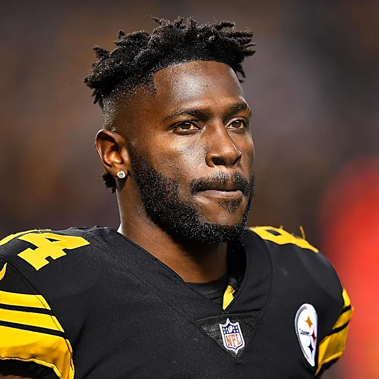 Antonio Brown goes off on JuJu Smith-Schuster in social media rant