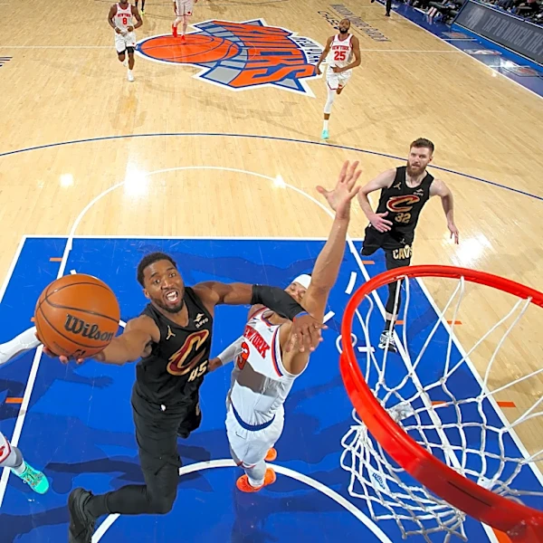 Cavs blow 22-point lead in disasterous Game 1 loss to Knicks